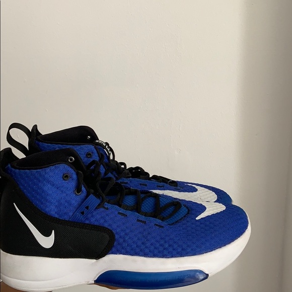 Nike Zoom Rise - Picture 2 of 4